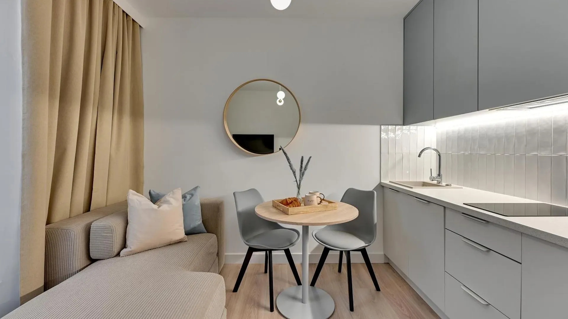 Riverfront By Downtown Apartments Gdansk